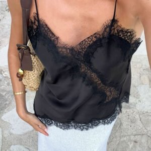 Asymmetrical lace splicing camisole design, fashionable and sexy for commuting