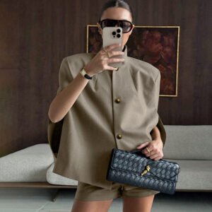 Khaki Sleeveless Cape Coat Women's Audrey Audrey Style Top