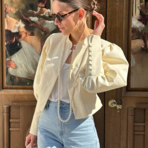 Autumn's high-end small stand-up collar puff sleeve shirt is designed to be stylish and stylish for commuting