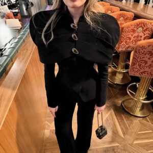 High-end luxury retro top, small fragrant jacket, fashionable and versatile for commuting