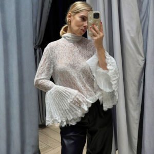 Sexy lace shirt, ruffle sleeves, floating collar shirt, fashionable slimming top